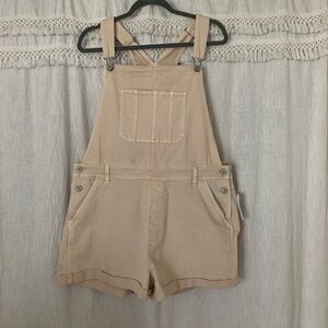 BNWT American Eagle tan overall shorts Womens size XL